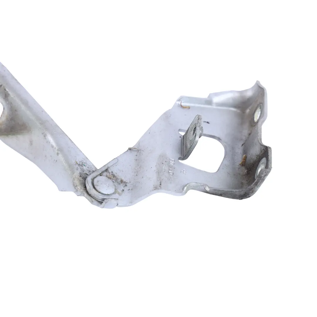 Bisagra Capó Derecha Plata Hielo Metalizado X7W para Audi A4 B8 con número de pieza 8K0823302B Audi A4 B8 Bisagra Capó Derecha Plata Hielo Metalizado X7W - SKU 8K0823302B-ICS - Número de pieza 8K0823302B