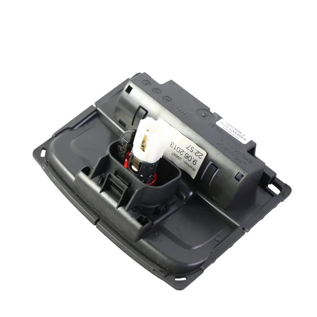 Audi A4 B8 A5 8T Osłona Panelu Gniazda Zapalniczki - SKU 8K0864376-3 - Numer Części 8K0864376