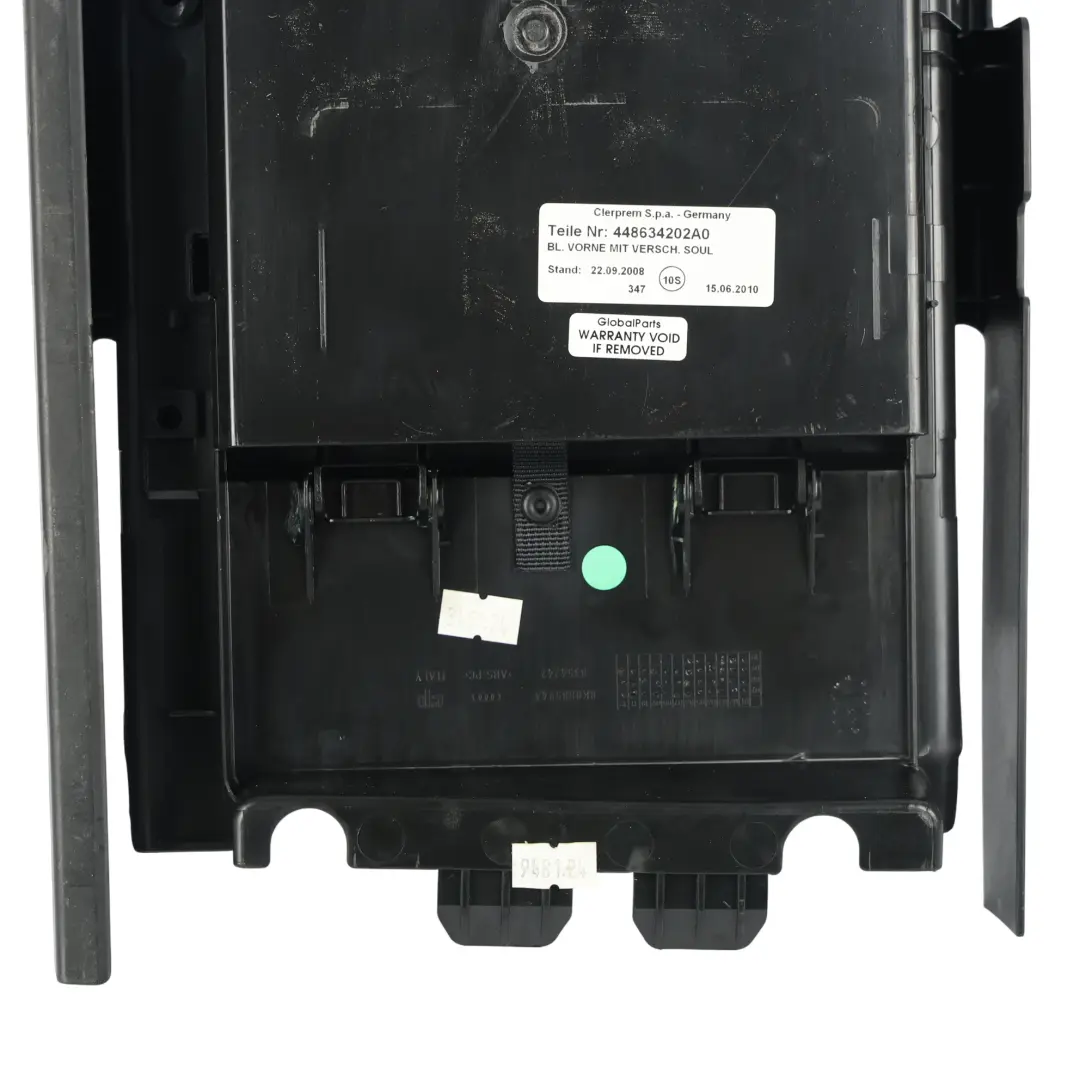 Staffa Bracciolo Centrale Sedile Post. per Audi A4 S4 B8 A5 S5 8T con numero di parte 8K0885944 Audi A4 S4 B8 A5 S5 8T Staffa Bracciolo Centrale Sedile Post. - SKU 8K0885944 - Numero di parte 8K0885944