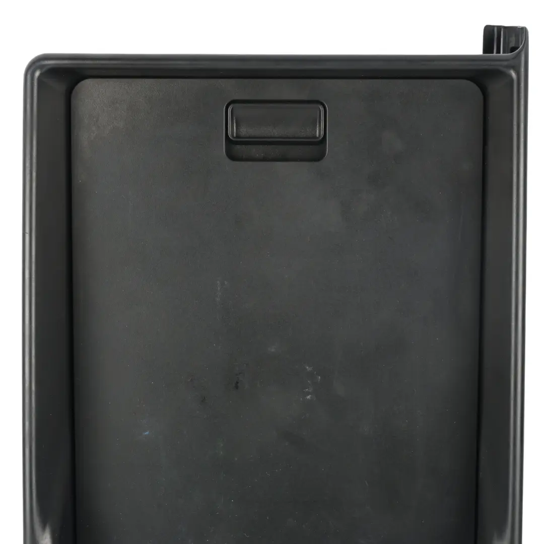 Hinten Mittelarmlehne Blende Halterung für Audi A4 S4 B8 A5 S5 8T mit Teilenummer 8K0885944 Audi A4 S4 B8 A5 S5 8T Hinten Mittelarmlehne Blende Halterung - SKU 8K0885944 - Teilenummer 8K0885944