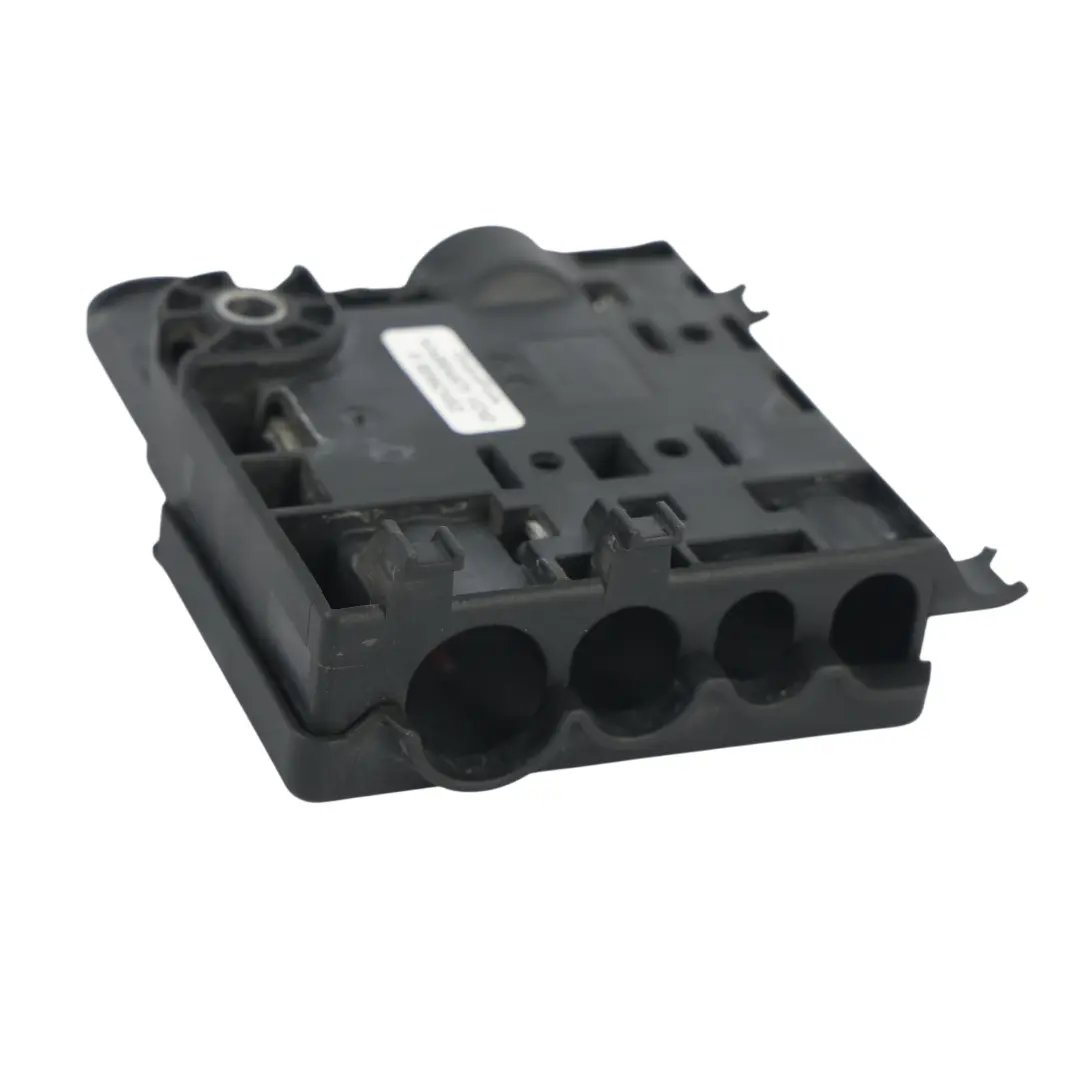 Boîtier Distribution Batterie Positif pour Audi A4 B8 A5 8T Q5 8R à propos du numéro de pièce 8K0937517B Audi A4 B8 A5 8T Q5 8R Boîtier Distribution Batterie Positif - SKU 8K0937517B-1 - Numéro de pièce 8K0937517B