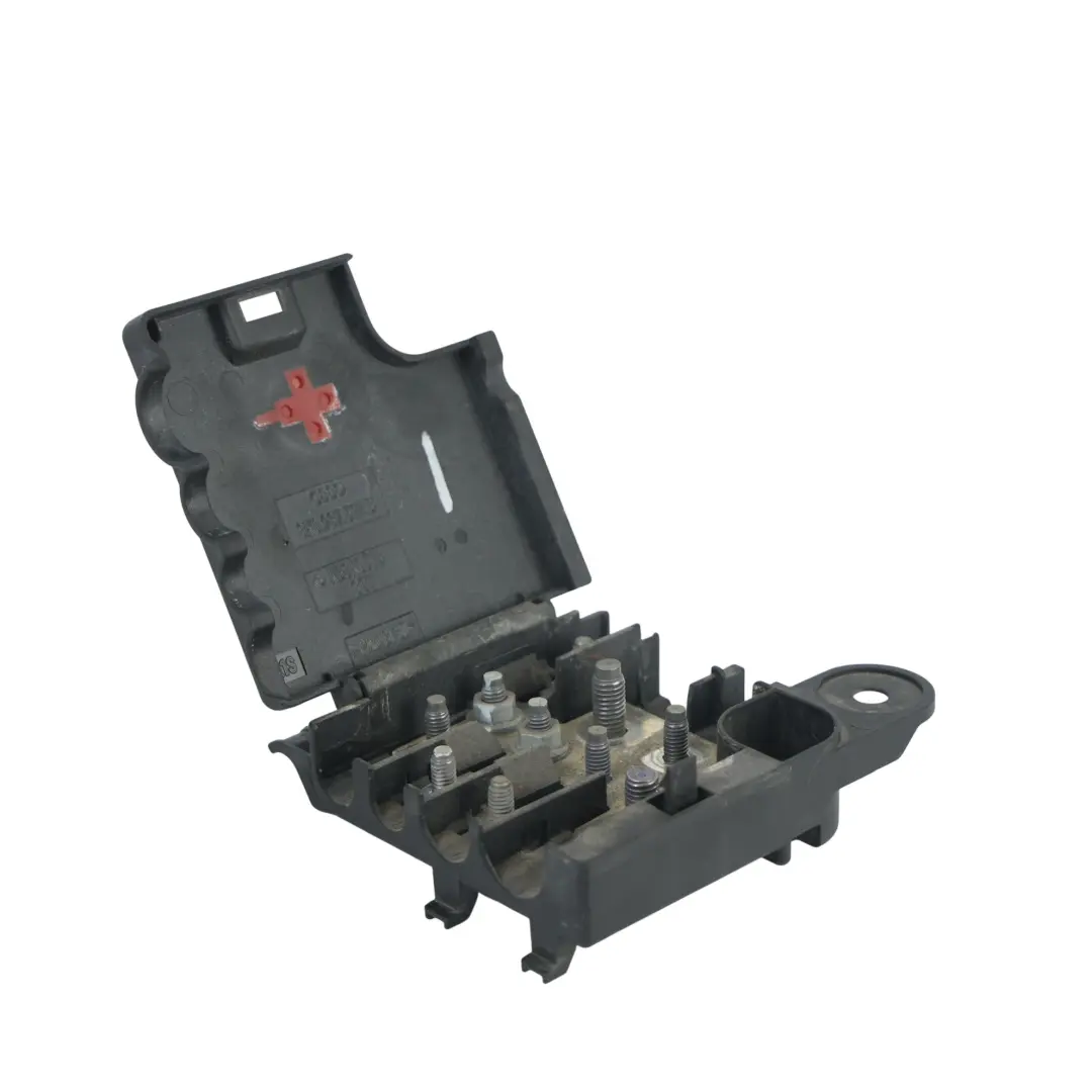 Rozdzielacz Prądu Plusowy do Audi A4 B8 A5 8T Q5 8R o numerze 8K0937517B Audi A4 B8 A5 8T Q5 8R Rozdzielacz Prądu Plusowy - SKU 8K0937517B-1 - Numer Części 8K0937517B