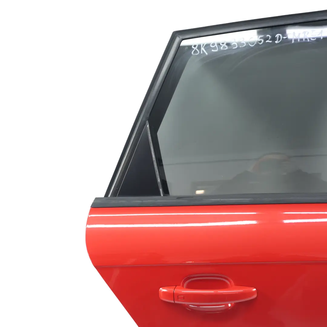 Drzwi Tylne Prawe Misano Red Pearl Czerwony - Z3M do Audi A4 B8 Avant o numerze 8K9833052D Audi A4 B8 Avant Drzwi Tylne Prawe Misano Red Pearl Czerwony - Z3M - SKU 8K9833052D-MRE1 - Numer Części 8K9833052D