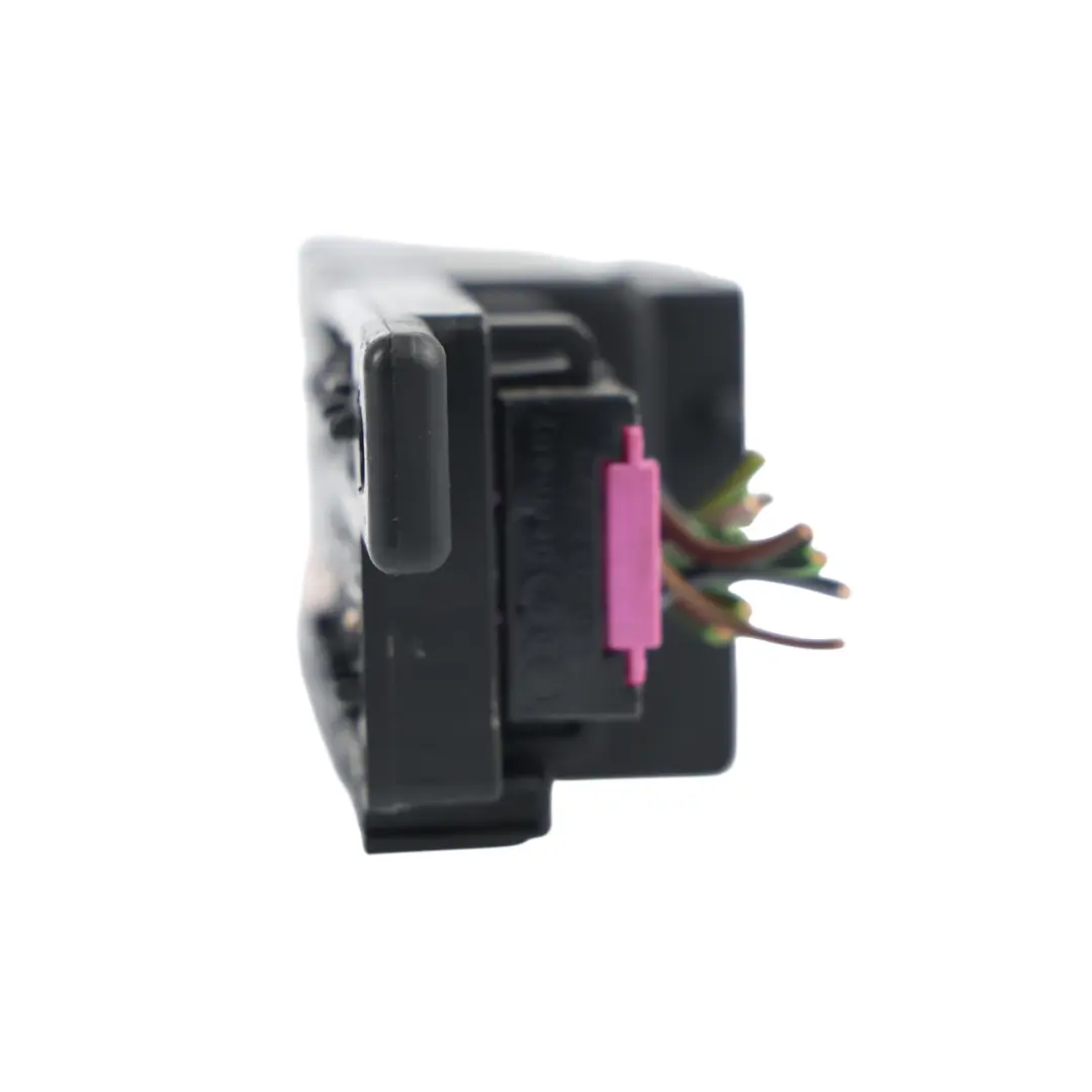 8N VW VW Golf Mk4 Fuse Box Relay Central Control Unit Module to Audi TT with Part number 8L0941822 Audi TT 8N VW VW Golf Mk4 Fuse Box Relay Central Control Unit Module - SKU 8L0941822 - Part number 8L0941822