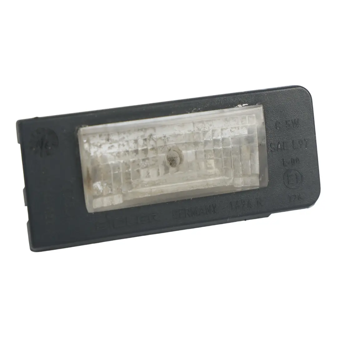 Mk1 8N Rear Number License Plate Light Lamp Right O/S to Audi TT with Part number 8N0943022A Audi TT Mk1 8N Rear Number License Plate Light Lamp Right O/S - SKU 8N0943022A - Part number 8N0943022A