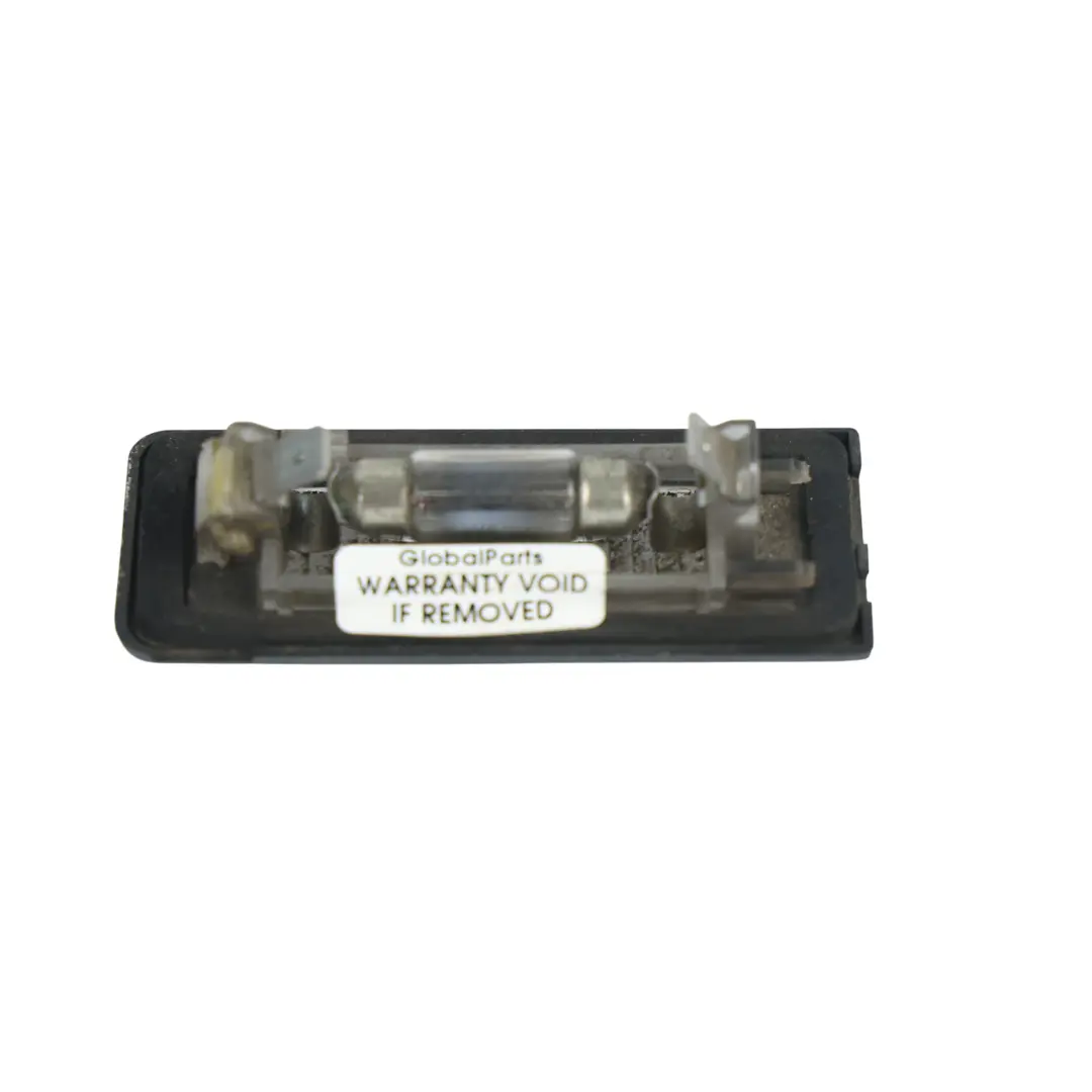 Audi TT Mk1 8N Luz Matrícula Trasera Derecha - SKU 8N0943022A - Número de pieza 8N0943022A