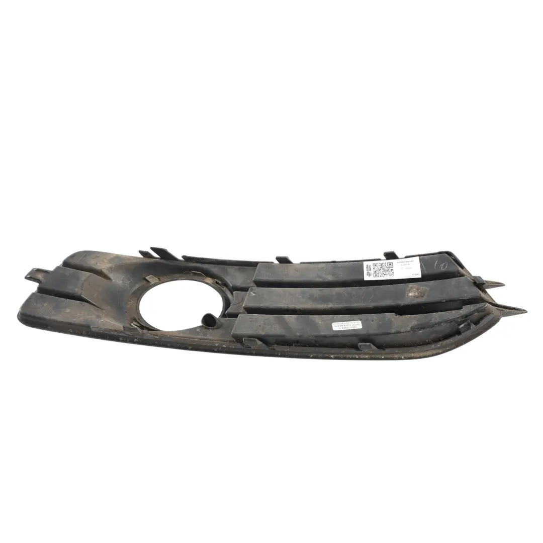 Grille Cache Antibrouillard Pare-Chocs Avant Gauche pour Audi A3 8P à propos du numéro de pièce 8P0807681AF Audi A3 8P Grille Cache Antibrouillard Pare-Chocs Avant Gauche - SKU 8P0807681AF - Numéro de pièce 8P0807681AF