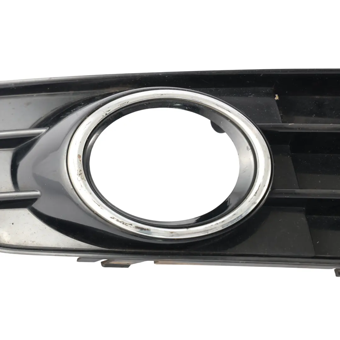 Grille Cache Antibrouillard Pare-Chocs Avant Gauche pour Audi A3 8P à propos du numéro de pièce 8P0807681AF Audi A3 8P Grille Cache Antibrouillard Pare-Chocs Avant Gauche - SKU 8P0807681AF - Numéro de pièce 8P0807681AF
