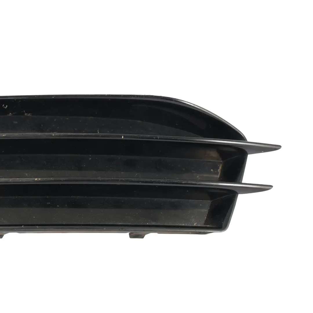Audi A3 8P Grille Cache Antibrouillard Pare-Chocs Avant Gauche - SKU 8P0807681AF - Numéro de pièce 8P0807681AF