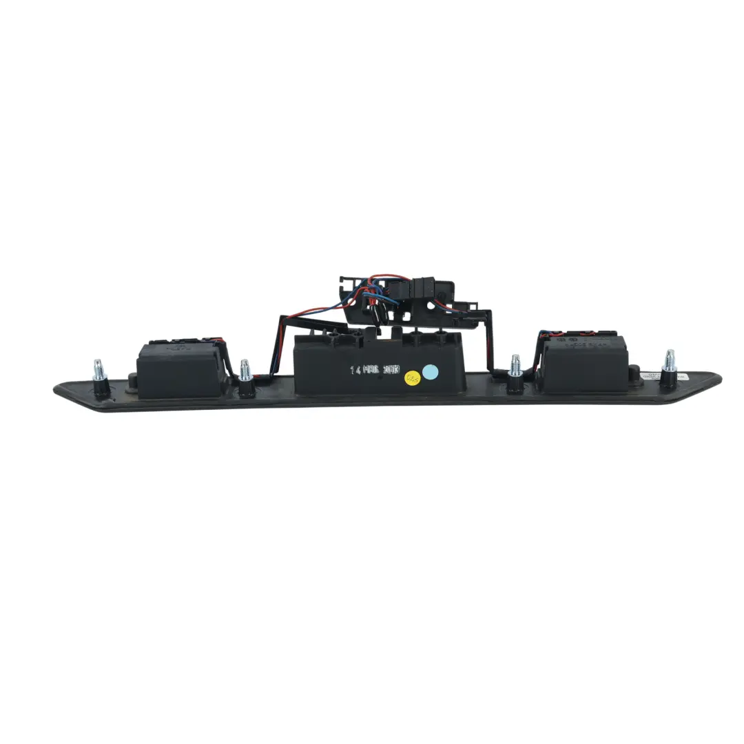 Poignée Hayon Éclairage Plaque Immatriculation pour Audi A3 8P à propos du numéro de pièce 8P0827574 Audi A3 8P Poignée Hayon Éclairage Plaque Immatriculation - SKU 8P0827574 - Numéro de pièce 8P0827574