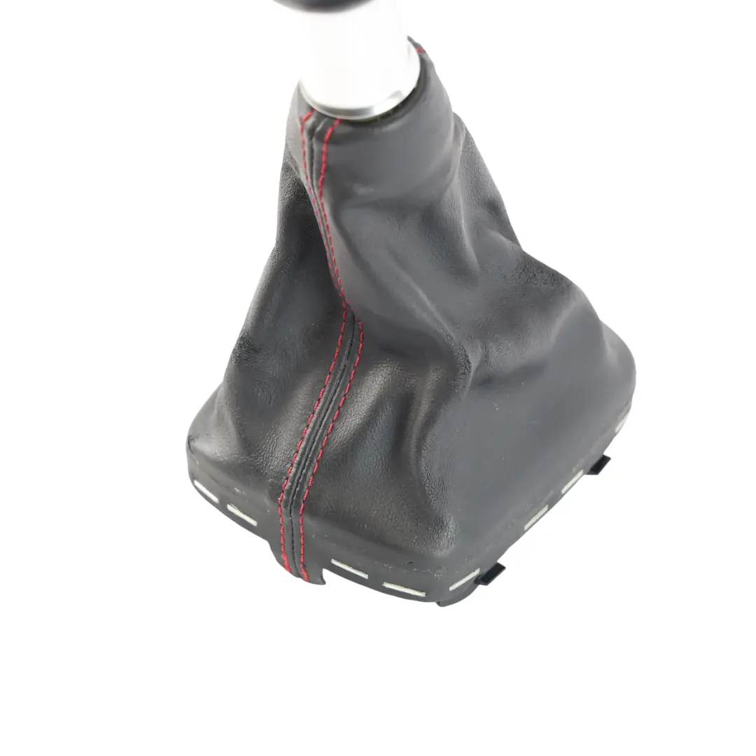Pomello Leva Cambio Manuale 5 Marce Pelle per Audi A3 8P con numero di parte 8P0863278BR Audi A3 8P Pomello Leva Cambio Manuale 5 Marce Pelle - SKU 8P0863278BR - Numero di parte 8P0863278BR