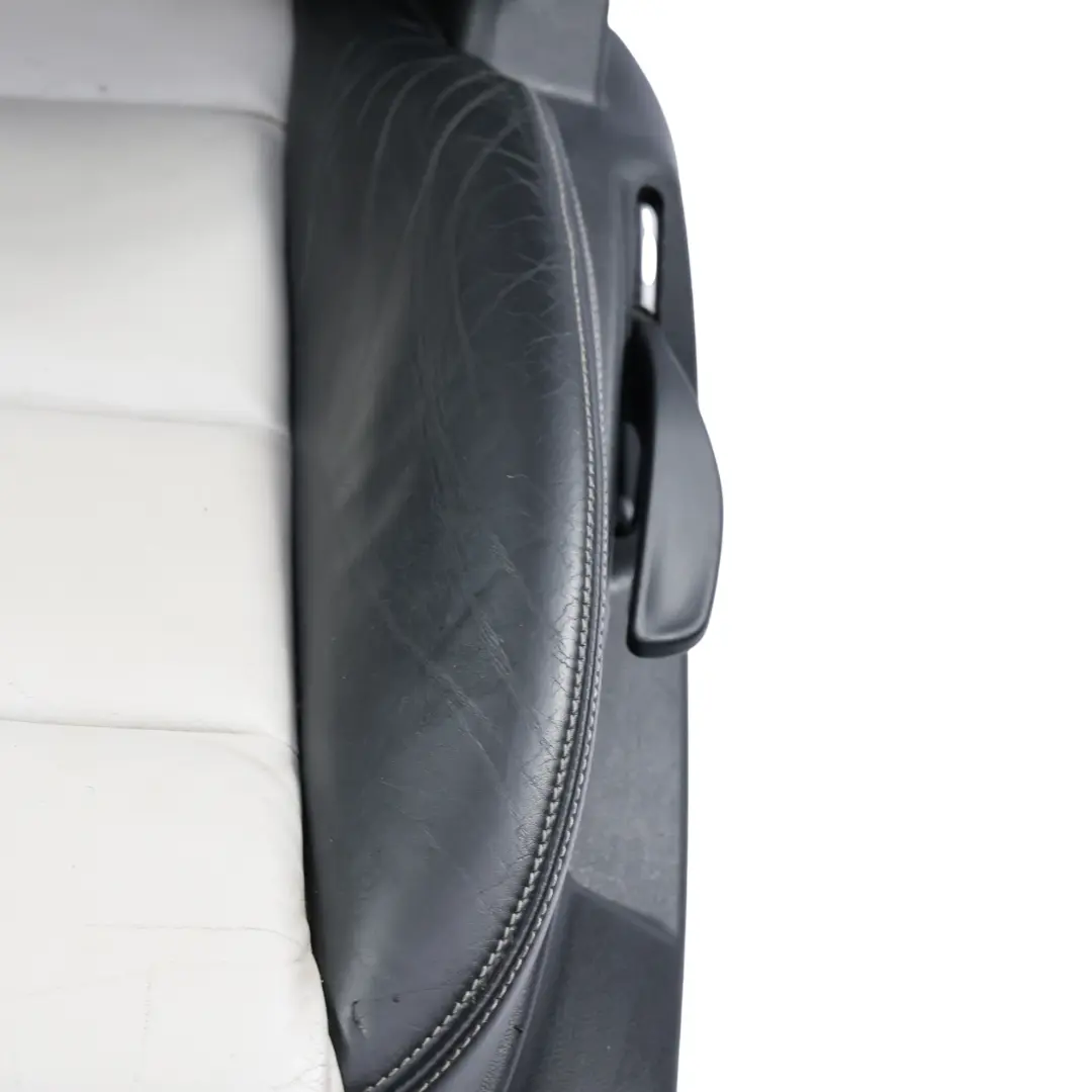 Drzwi Fotel Sport Lewy Przód Grzany Skórzany Czarno Srebrny do Audi A3 S3 8P 3 o numerze 8P0881805BG Audi A3 S3 8P 3 Drzwi Fotel Sport Lewy Przód Grzany Skórzany Czarno Srebrny - SKU 8P0881805BG - Numer Części 8P0881805BG