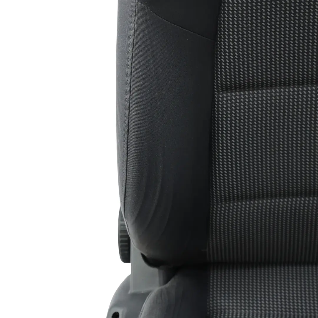 Audi A3 8P Fotel Przedni Lewy Materiałowy Dynamic Czarny Srebrny - SKU 8P0881806CK-1 - Numer Części 8P0881806CK