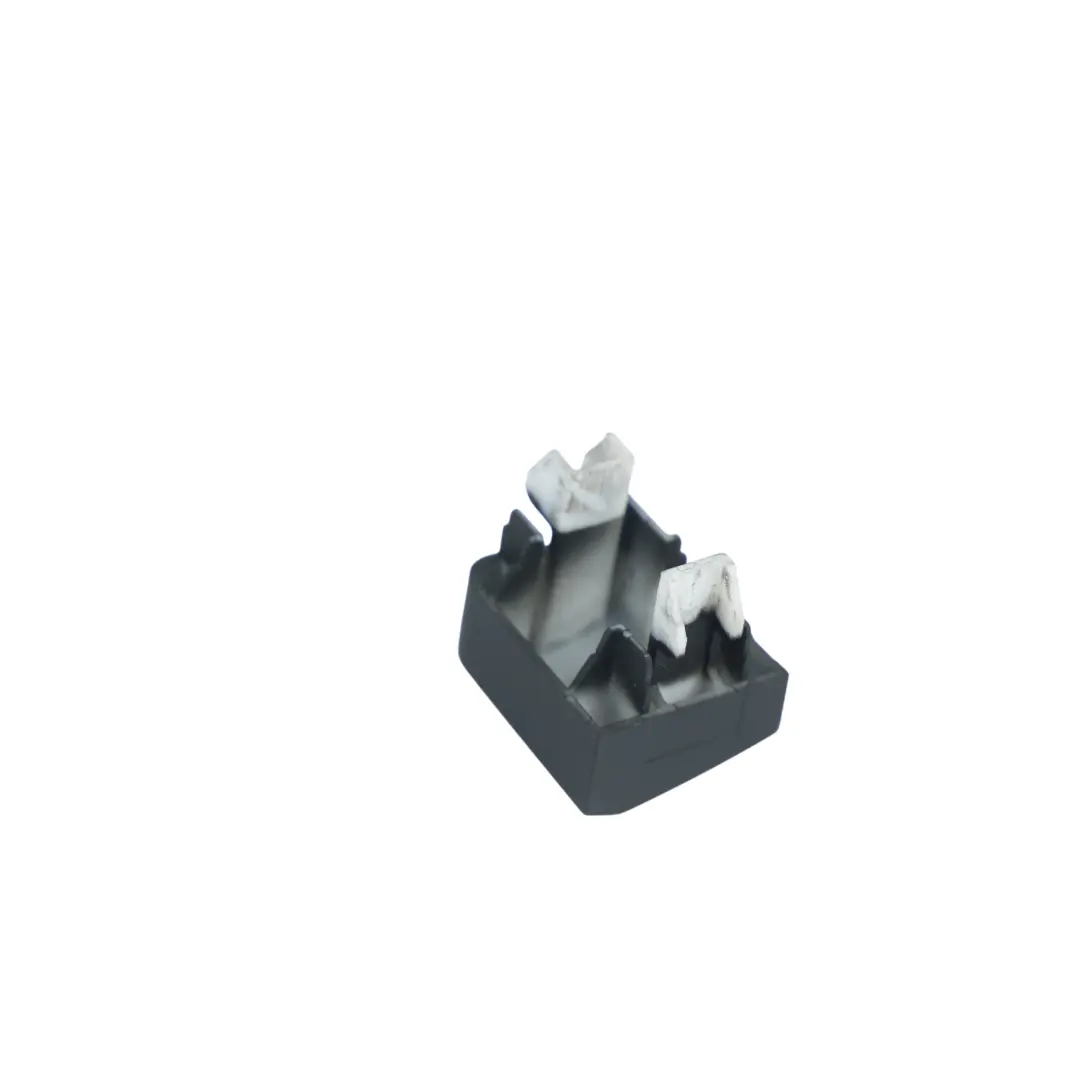 Embellecedor Tapa Ciega Interruptor Salpicadero para Audi A3 8P S3 SE con número de pieza 8P0941515D Audi A3 8P S3 SE Embellecedor Tapa Ciega Interruptor Salpicadero - SKU 8P0941515D - Número de pieza 8P0941515D