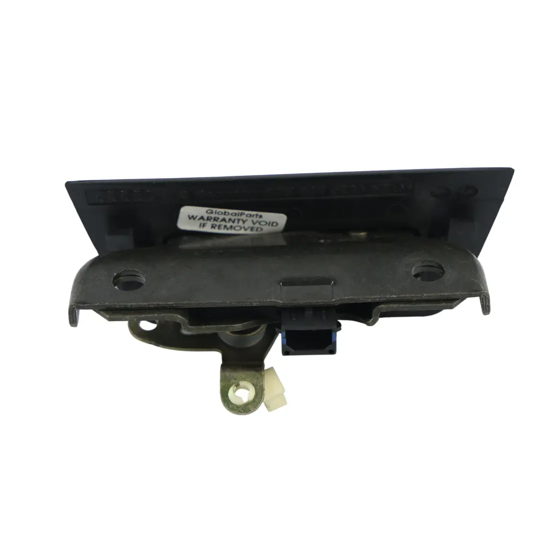 Zamek Klapy Bagażnika Osłona Zatrzask do Audi A3 S3 8P o numerze 8P3827520 Audi A3 S3 8P Zamek Klapy Bagażnika Osłona Zatrzask - SKU 8P3827520-1 - Numer Części 8P3827520