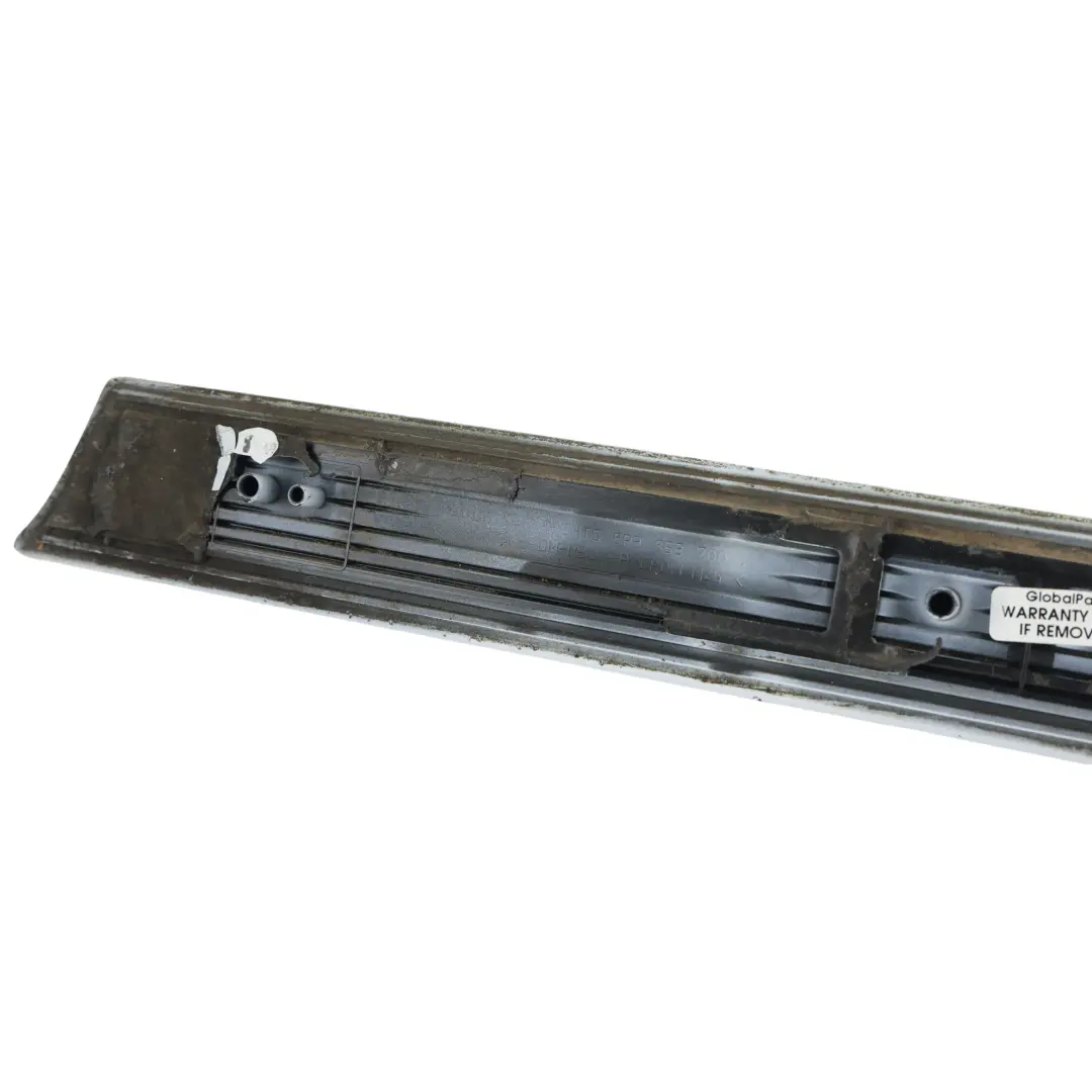 Moulure Bas De Porte Aile Arrière Droit Blanc Ibis Y9C pour Audi A3 8P à propos du numéro de pièce 8P3853700C Audi A3 8P Moulure Bas De Porte Aile Arrière Droit Blanc Ibis Y9C - SKU 8P3853700C-IWH - Numéro de pièce 8P3853700C