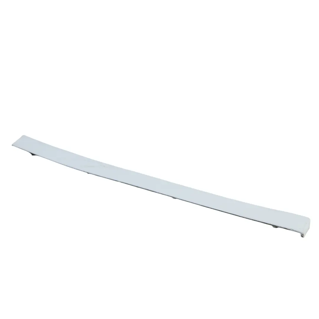 Dolna Listwa Błotnika Tylnego Prawa Biały Ibis Y9C do Audi A3 8P o numerze 8P3853700C Audi A3 8P Dolna Listwa Błotnika Tylnego Prawa Biały Ibis Y9C - SKU 8P3853700C-IWH - Numer Części 8P3853700C