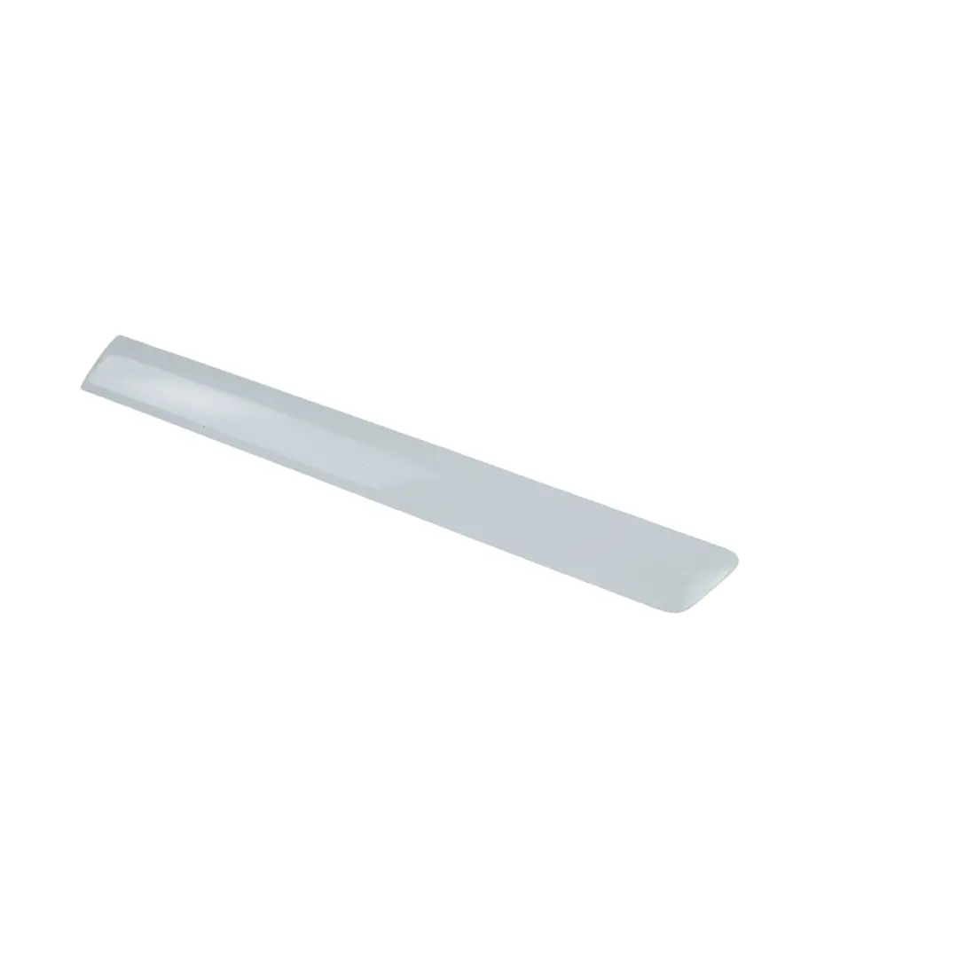 Modanatura Parafango Post Sinistra Bianco Ibis Y9C per Audi A3 8P 3D con numero di parte 8P3853983D Audi A3 8P 3D Modanatura Parafango Post Sinistra Bianco Ibis Y9C - SKU 8P3853983D-IWH - Numero di parte 8P3853983D