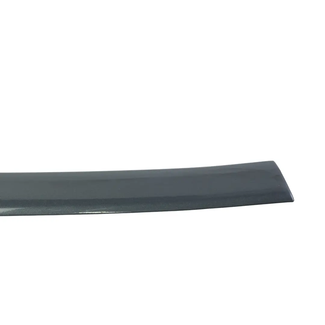 Modanatura Destra Grigio Delfino Metallizzato per Audi A3 S3 8P con numero di parte 8P3853984D Audi A3 S3 8P Modanatura Destra Grigio Delfino Metallizzato - SKU 8P3853984D-DGM - Numero di parte 8P3853984D