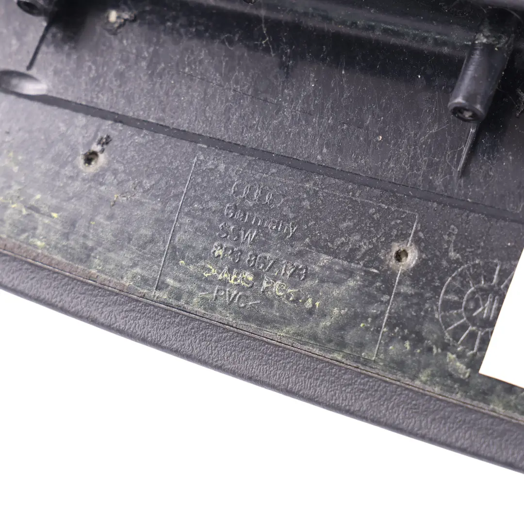 Door Card Armrest Cover Panel Leather Left N/S para Audi A3 8P 3 con número de pieza 8P3867173 Audi A3 8P 3 Door Card Armrest Cover Panel Leather Left N/S - SKU 8P3867173 - Número de pieza 8P3867173