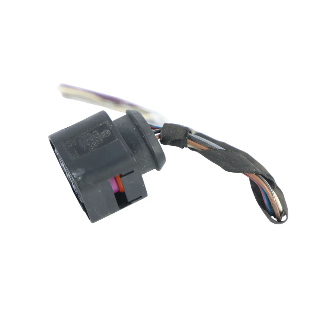 Fanale Posteriore Portellone Sinistro Cablaggio per Audi A3 8P con numero di parte 8P3945095A Audi A3 8P Fanale Posteriore Portellone Sinistro Cablaggio - SKU 8P3945095A-2 - Numero di parte 8P3945095A