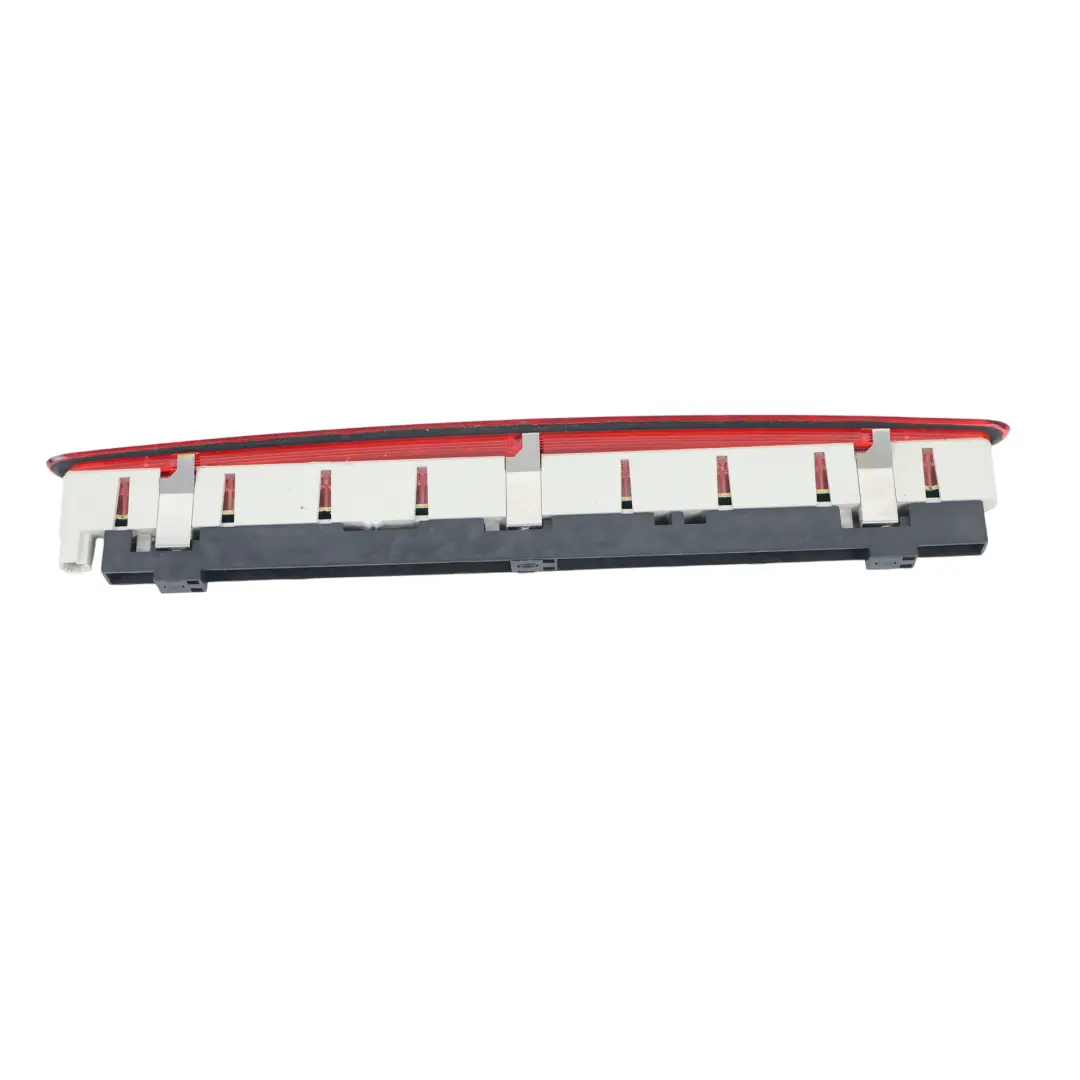Audi A3 8P Cabrio Luz Freno Tercera Trasera Superior - SKU 8P7945097A - Número de pieza 8P7945097A