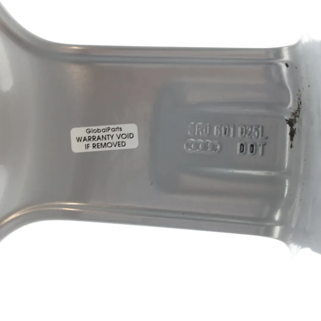 Felga Aluminiowa Srebrna 19" 8J ET39 Star Spoke do Audi Q5 8R o numerze 8R0601025L Audi Q5 8R Felga Aluminiowa Srebrna 19" 8J ET39 Star Spoke - SKU 8R0601025L-1 - Numer Części 8R0601025L