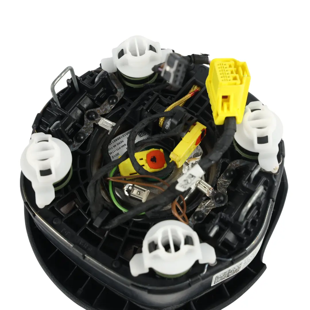 Poduszka Airbag Kierownicy Kierowcy do Audi Q5 8R o numerze 8R0880201E Audi Q5 8R Poduszka Airbag Kierownicy Kierowcy - SKU 8R0880201E-1 - Numer Części 8R0880201E