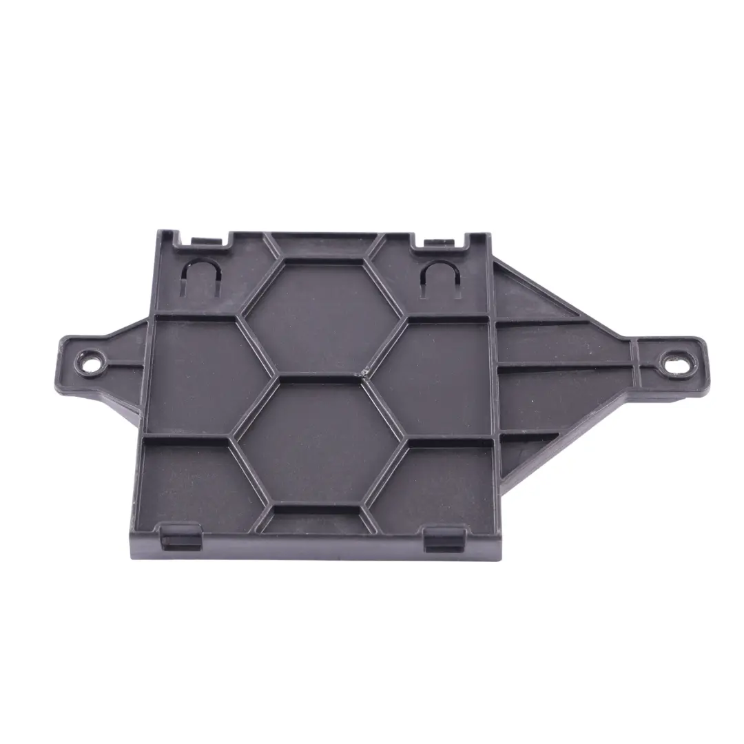 Spannungsstabilisator Steuergerät Halter für Porsche Macan 95B Audi Q5 8R mit Teilenummer 8R0907371 Porsche Macan 95B Audi Q5 8R Spannungsstabilisator Steuergerät Halter - SKU 8R0907371 - Teilenummer 8R0907371