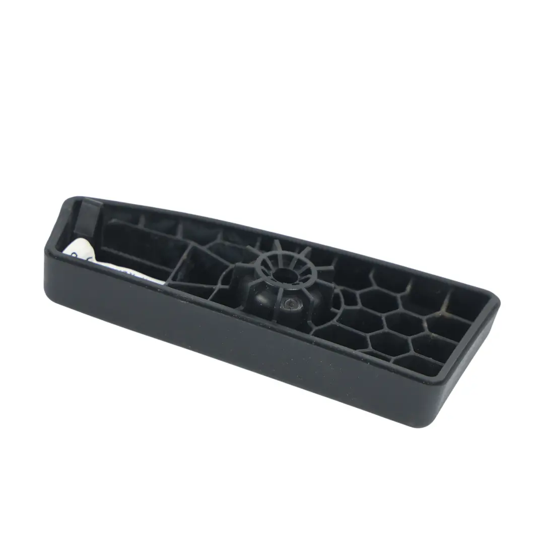 Cache Poignée Porte Droite Noir pour Audi TT FV à propos du numéro de pièce 8S0837112 Audi TT FV Cache Poignée Porte Droite Noir - SKU 8S0837112 - Numéro de pièce 8S0837112