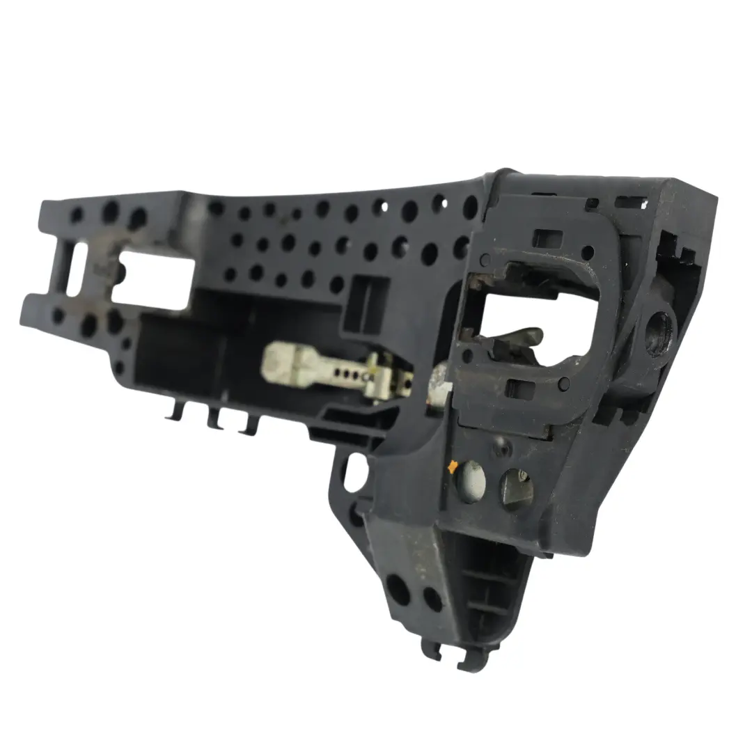 Soporte Manilla Exterior Puerta Trasera Izquierda 1837885a para Audi A4 B8 con número de pieza 8T0 Audi A4 B8 Soporte Manilla Exterior Puerta Trasera Izquierda 1837885a - SKU 8T0-1837885 - Número de pieza 8T0