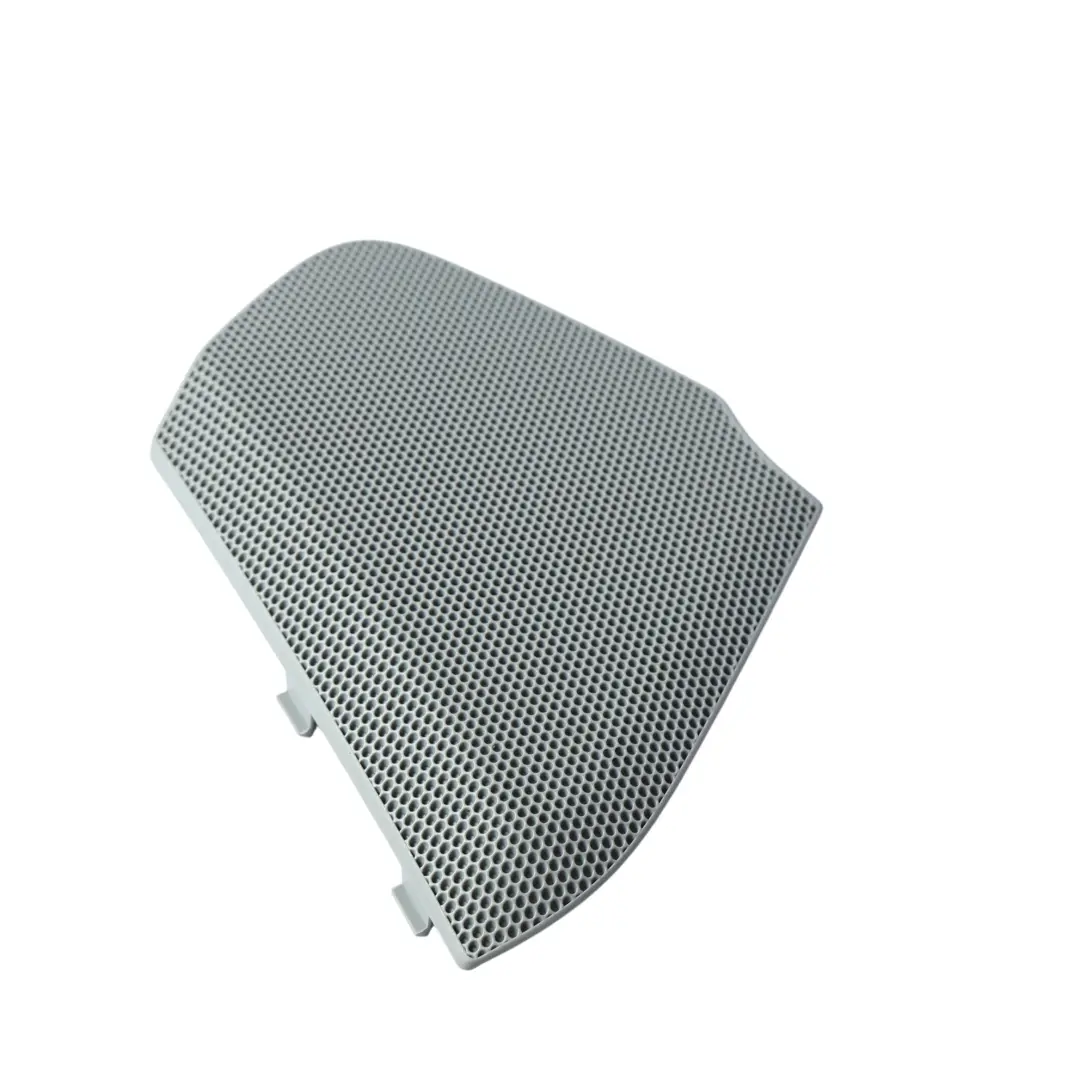 Osłona Kratka Głośnika Drzwi Przednich Prawa Szara do Audi Q3 8U o numerze 8U0035410 Audi Q3 8U Osłona Kratka Głośnika Drzwi Przednich Prawa Szara - SKU 8U0035410-1 - Numer Części 8U0035410