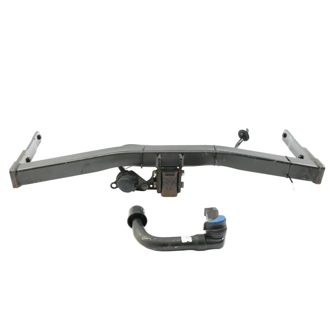 Audi Q3 8U Towbar Towing Hitch Towing Carrier Tow Bar Trailer Hook - SKU 8U0803880D-1 - Part number 8U0803880D