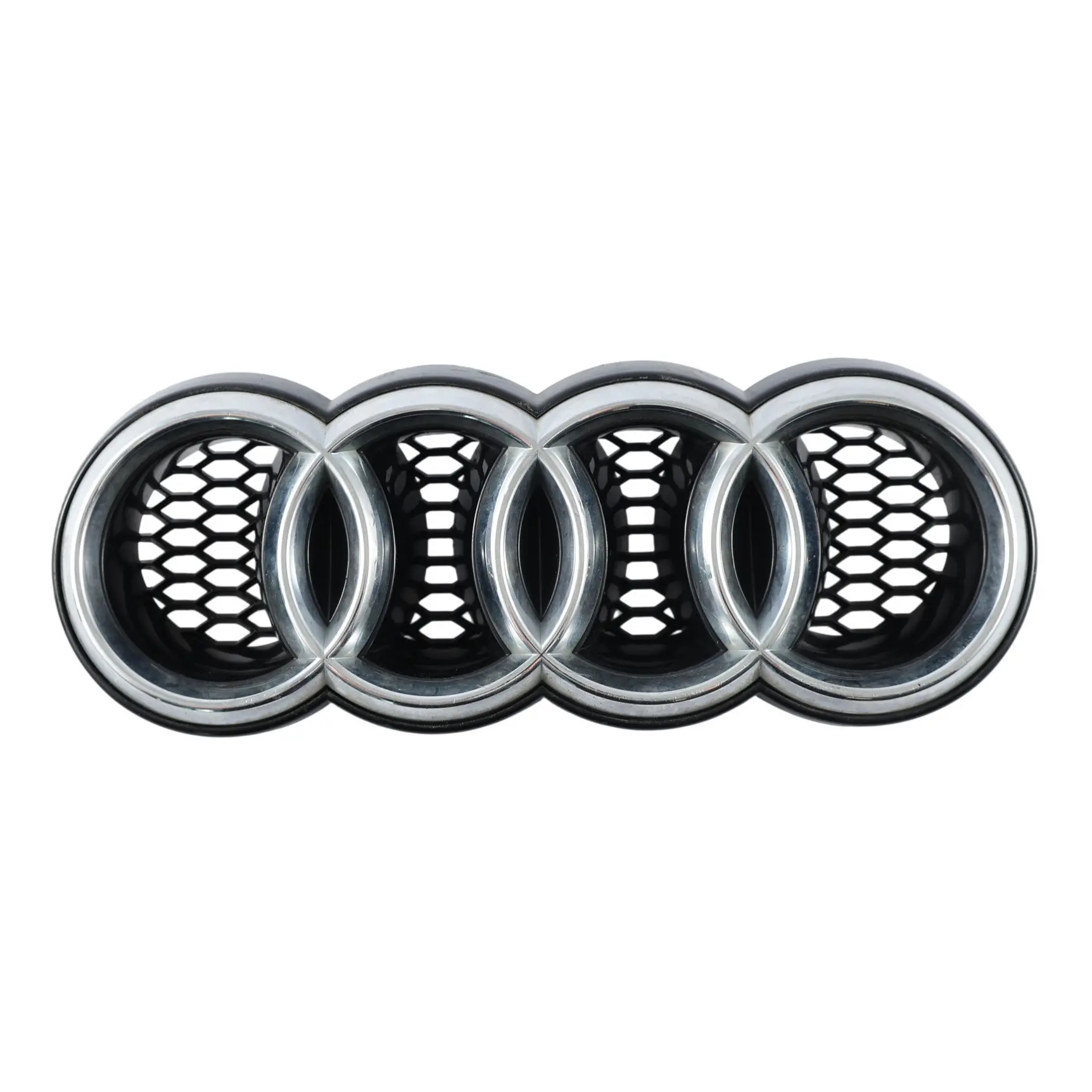 Audi Q3 8U RS Q3 Badge Emblem Lettering Grill Logo 8U0853391