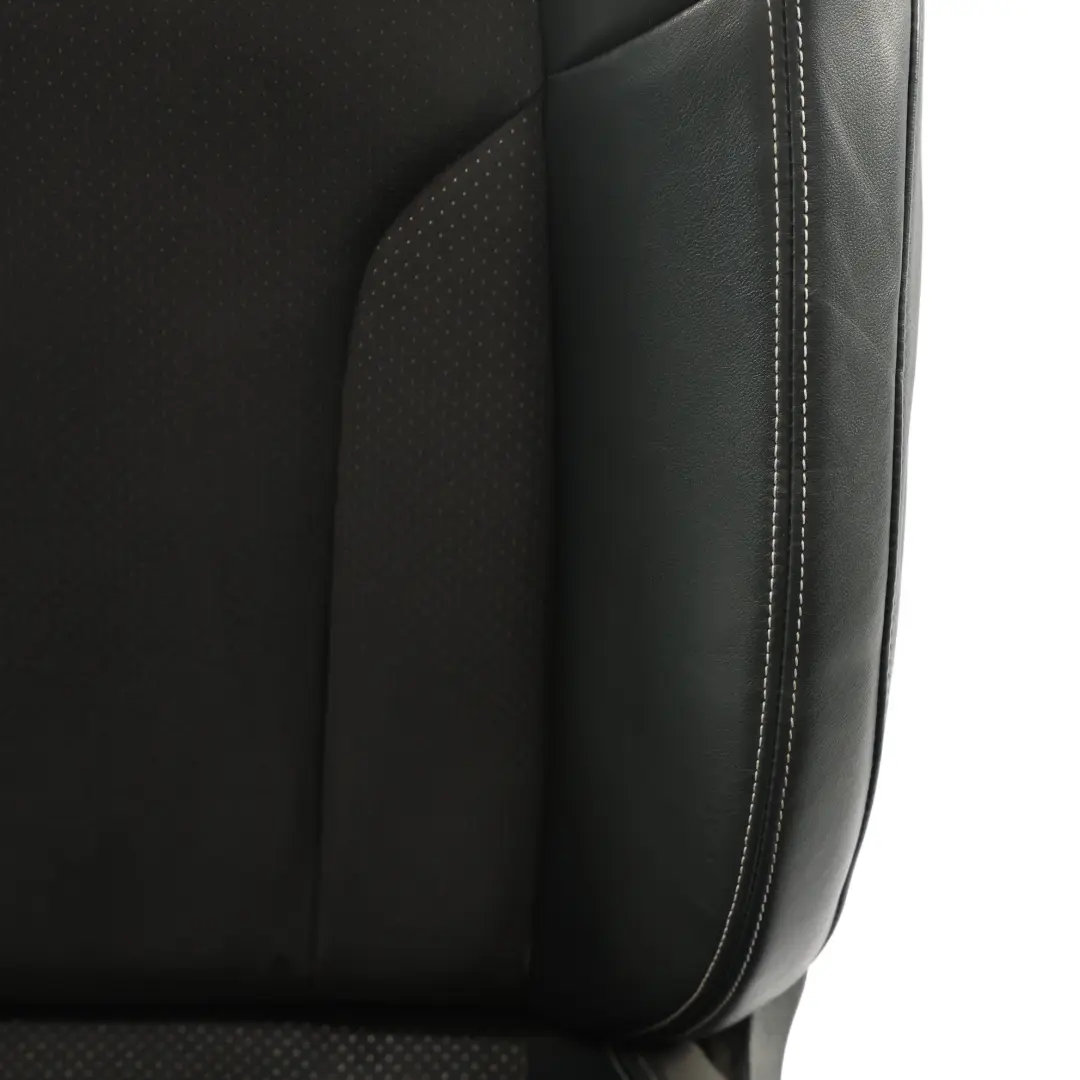 Audi Q3 8U Fotel Sport Przód Prawy S-Line Grzany Półskóra Czarna Srebrna - SKU 8U0881806AL-3 - Numer Części 8U0881806AL