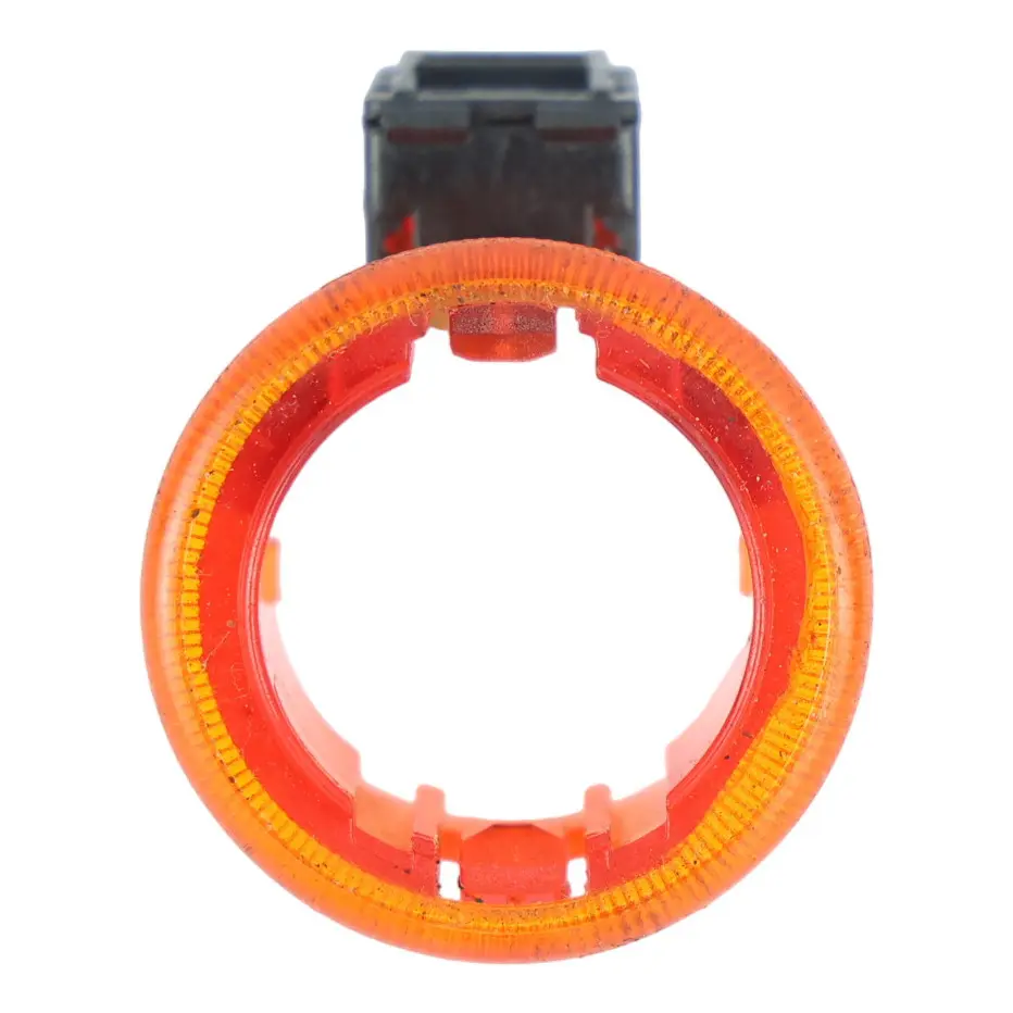 Audi Q3 8U Encendedor Toma Corriente Enchufe Lámpara Clip Muelle - SKU 8U0919340 - Número de pieza 8U0919340