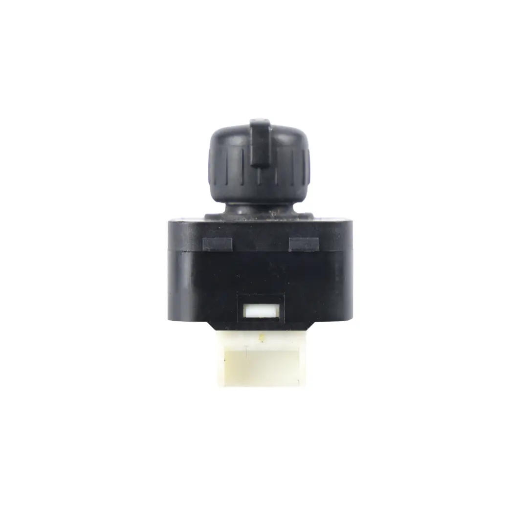 Przełącznik Regulacji Lusterek Elektrycznych do Audi Q3 8U o numerze 8U0959565A Audi Q3 8U Przełącznik Regulacji Lusterek Elektrycznych - SKU 8U0959565A - Numer Części 8U0959565A