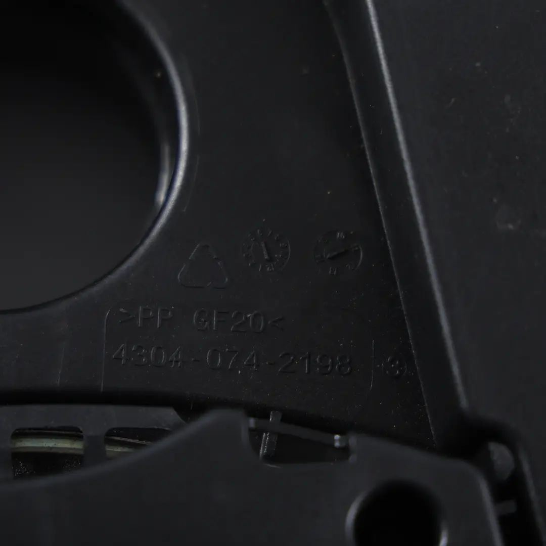 Audi A3 8V Rear Center Low Bass Tweeter Speaker Subwoofer Unit 40W - SKU 8V0035382B - Part number 8V0035382B