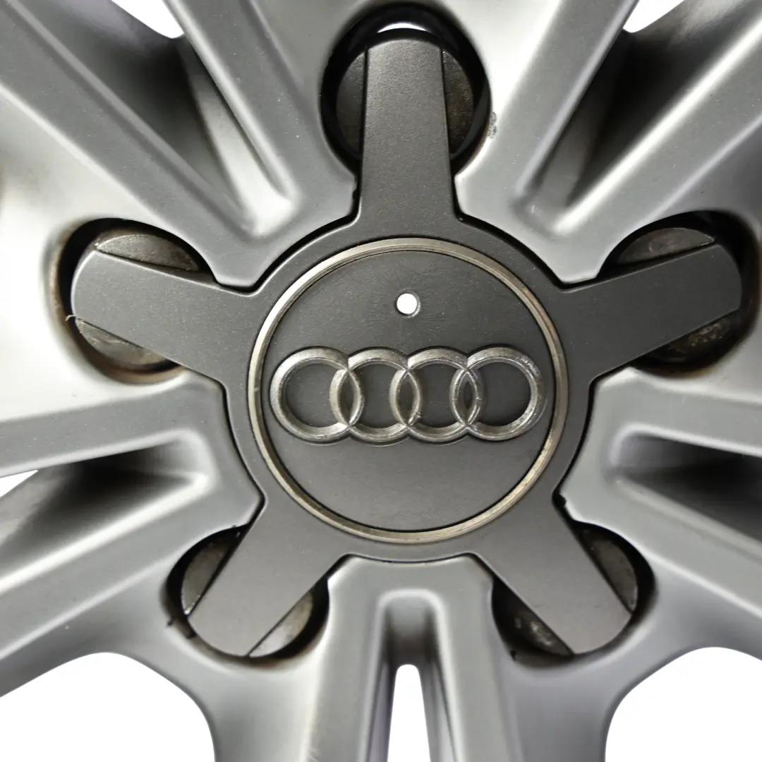 Llanta De Aleación Plateada 18" 7.5J ET:51 para Audi A3 8V con número de pieza 8V0601025BL Audi A3 8V Llanta De Aleación Plateada 18" 7.5J ET:51 - SKU 8V0601025BL-SL1 - Número de pieza 8V0601025BL
