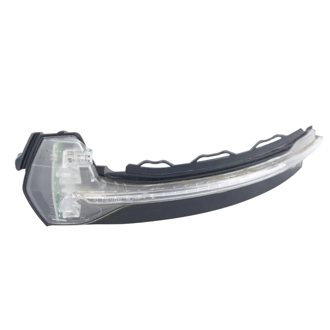 Außenspiegel Blinker Seitenblinker Links für Audi S3 8V mit Teilenummer 8V0949101B Audi S3 8V Außenspiegel Blinker Seitenblinker Links - SKU 8V0949101B - Teilenummer 8V0949101B