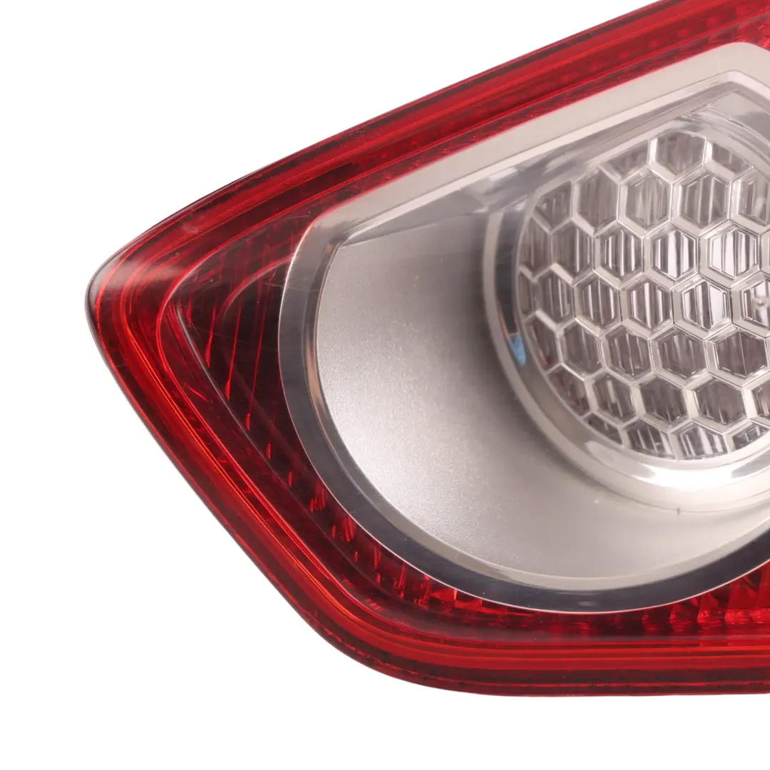 Mk1 Luz Trasera Piloto Interior Derecho para Ford Kuga con número de pieza 8V41-13A602-AD Ford Kuga Mk1 Luz Trasera Piloto Interior Derecho - SKU 8V41-13A602-AD-3 - Número de pieza 8V41-13A602-AD