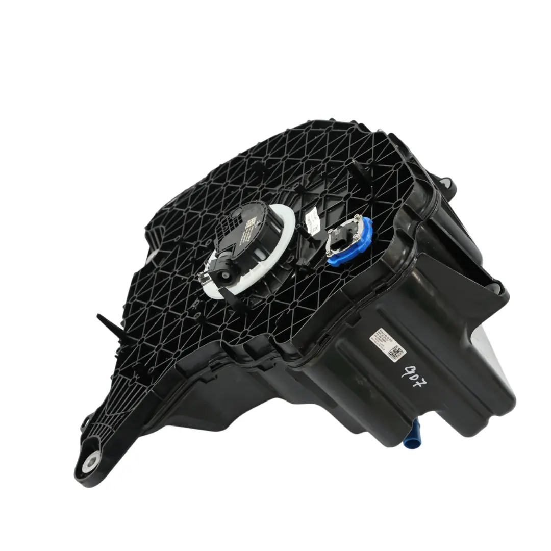 Serbatoio AdBlue Additivo 2.0 TDI Diesel per Audi A5 F5 con numero di parte 8W0131878CC Audi A5 F5 Serbatoio AdBlue Additivo 2.0 TDI Diesel - SKU 8W0131878CC - Numero di parte 8W0131878CC
