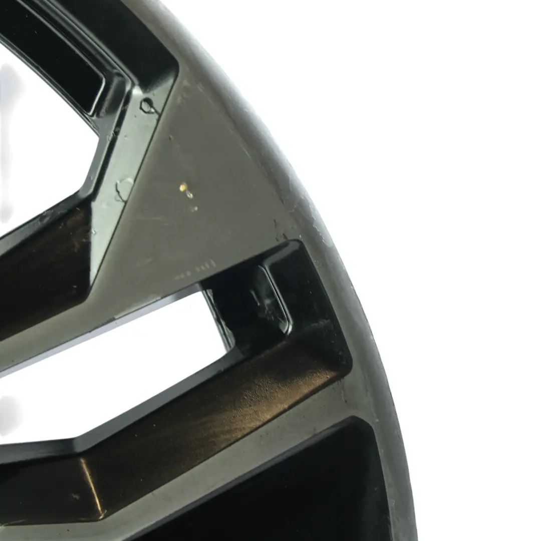 Felga Aluminiowa 20" 9J ET:34 do Audi A5 F5 o numerze 8W0601025EQ Audi A5 F5 Felga Aluminiowa 20" 9J ET:34 - SKU 8W0601025EQ-1 - Numer Części 8W0601025EQ