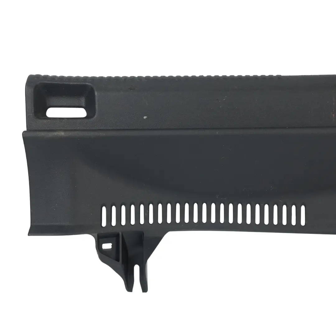 Osłona Progu Bagażnika Pasa Tylnego do Audi A1 S1 8X o numerze 8X0863459C Audi A1 S1 8X Osłona Progu Bagażnika Pasa Tylnego - SKU 8X0863459C - Numer Części 8X0863459C