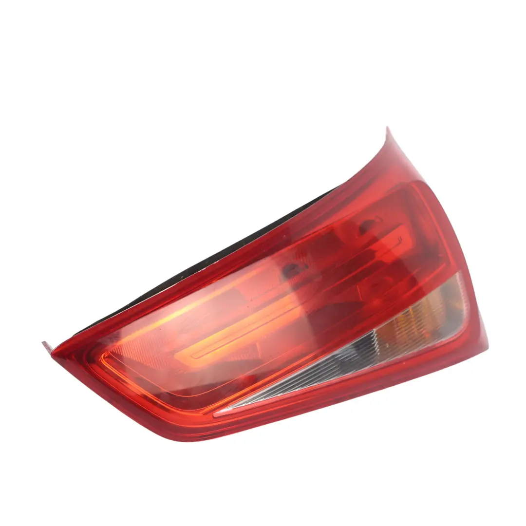 Audi A1 8X Fanale Posteriore Portellone Interno Destro - SKU 8X0945094 - Numero di parte 8X0945094