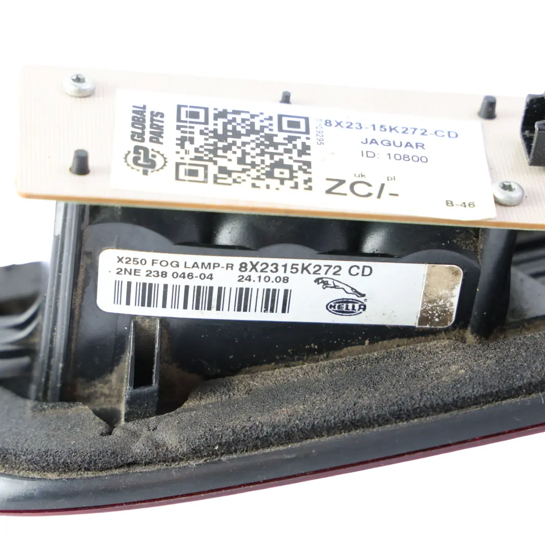 Fanale Posteriore Portellone Interno Destro per Jaguar XF X250 con numero di parte 8X23-15K272-CD Jaguar XF X250 Fanale Posteriore Portellone Interno Destro - SKU 8X23-15K272-CD - Numero di parte 8X23-15K272-CD