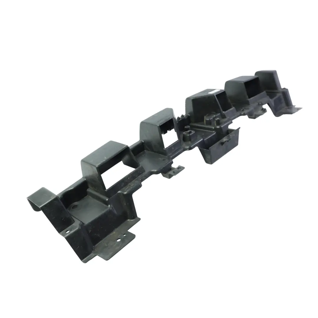 Soporte Central Parachoques Trasero para Jaguar XF X250 con número de pieza 8X23-17B861-AE Jaguar XF X250 Soporte Central Parachoques Trasero - SKU 8X23-17B861-AE - Número de pieza 8X23-17B861-AE