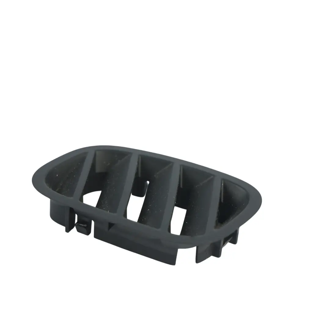 Kratka Odmrażania Szyby Prawa Czarna do Jaguar XF X250 o numerze 8X23-18K554-B Jaguar XF X250 Kratka Odmrażania Szyby Prawa Czarna - SKU 8X23-18K554-B - Numer Części 8X23-18K554-B