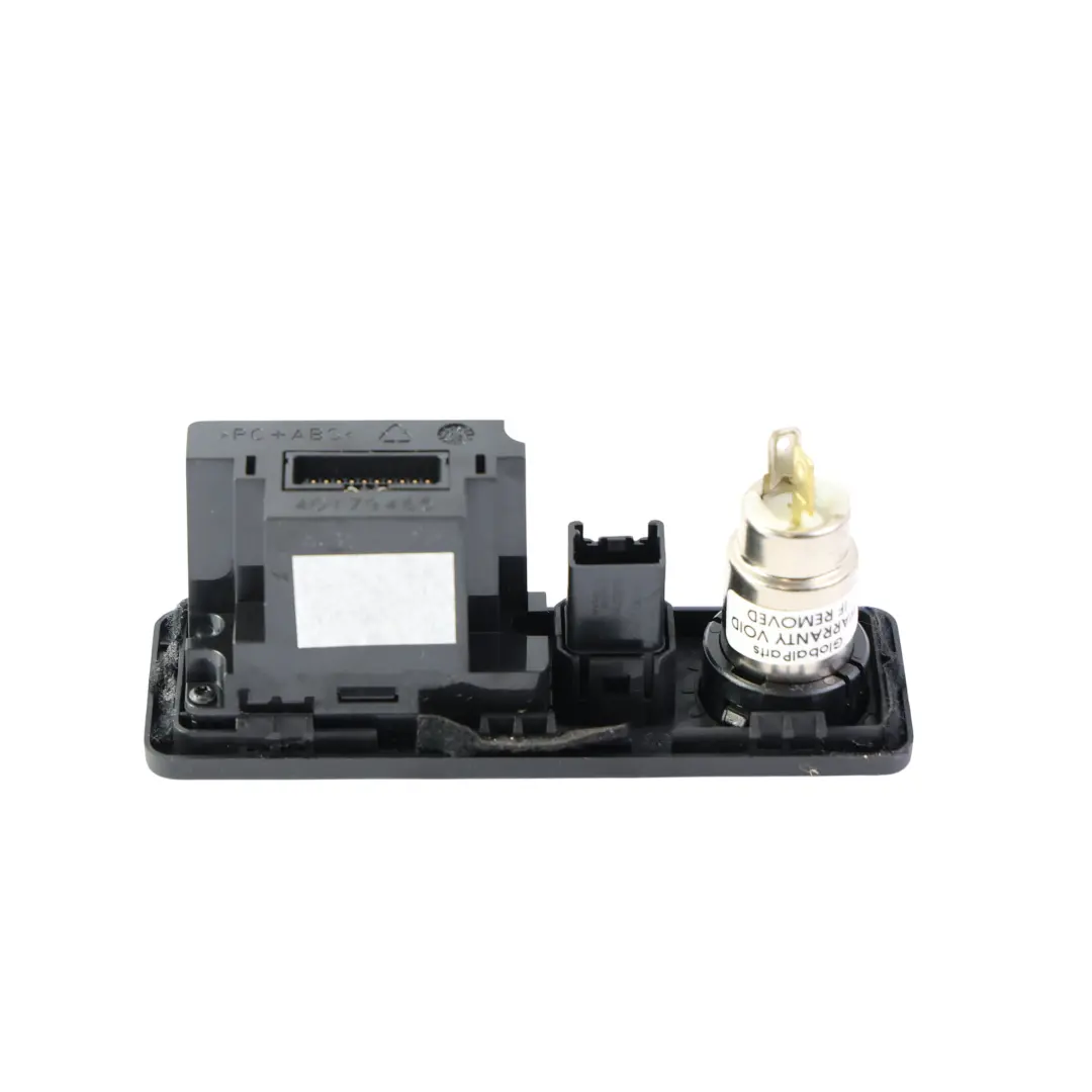 Jaguar XF X250 Prise Connecteur USB AUX iPod - SKU 8X23-19C166-AB - Numéro de pièce 8X23-19C166-AB
