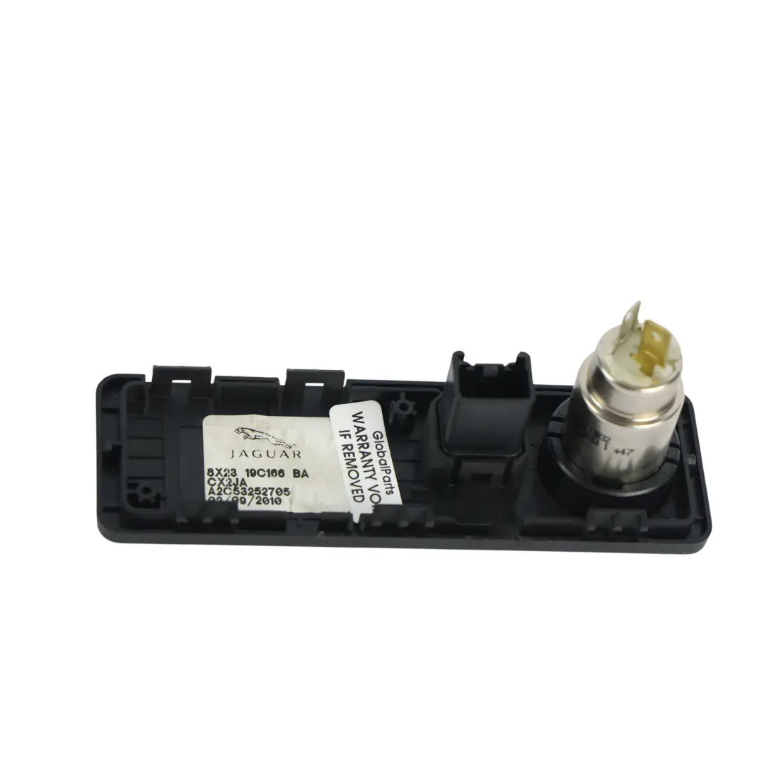 USB AUX Eingang Buchse Anschluss für Jaguar XF X250 mit Teilenummer 8X23-19C166-BA Jaguar XF X250 USB AUX Eingang Buchse Anschluss - SKU 8X23-19C166-BA - Teilenummer 8X23-19C166-BA